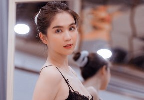 Ngọc Trinh lộ clip nóng