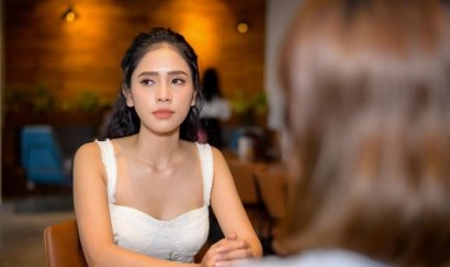 Clip nóng Hà Duy Alex lếu lều cùng bạn gái xinh tươi