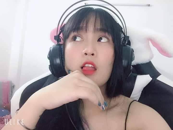 Clip sex của hot girl Trâm Anh