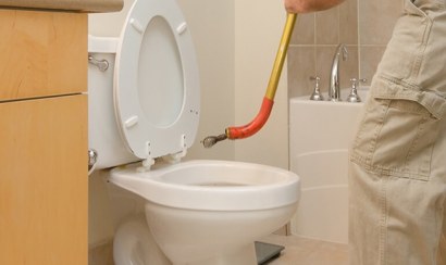 Dịch vụ thông bồn cầu quận 11 giá rẻ tại THCM chất lượng