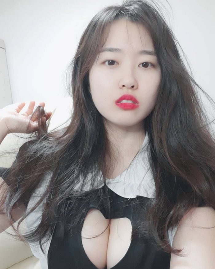 Streamer Soram lộ v&ograve;ng 1