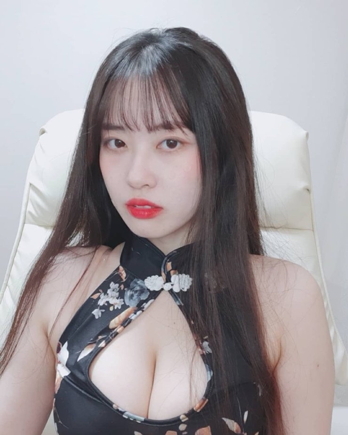 Streamer Soram lộ v&ograve;ng 1