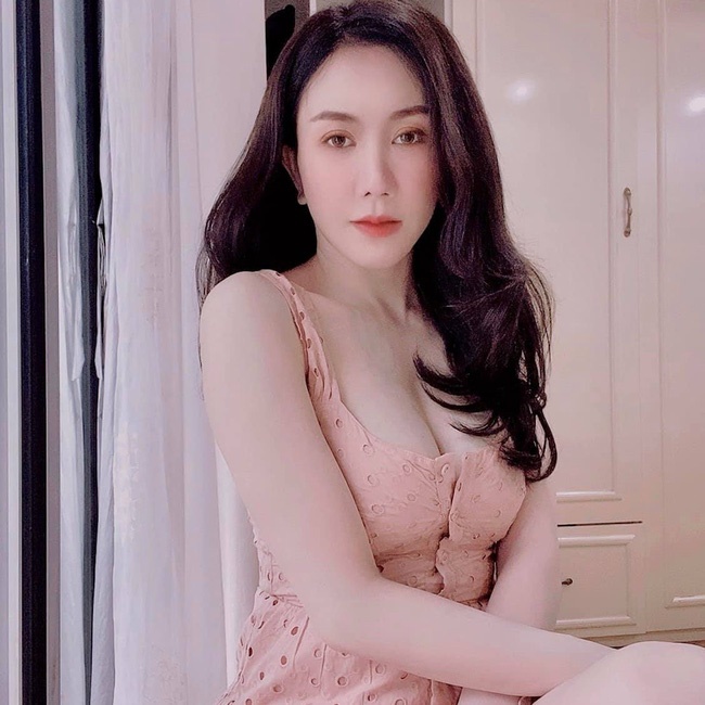 Âu Hà My lộ clip