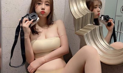 Lộ clip nóng hot streamer Hàn Quốc Bitnara show hàng cực hot