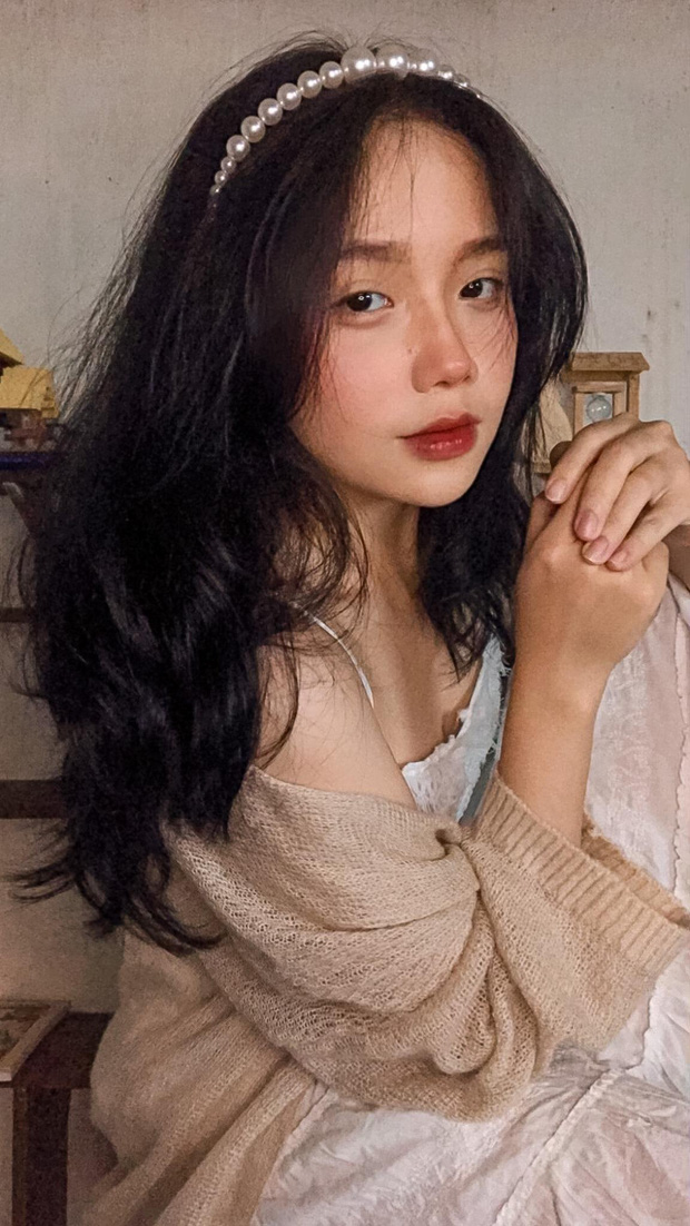 MC Kim Sa lộ ảnh n&oacute;ng