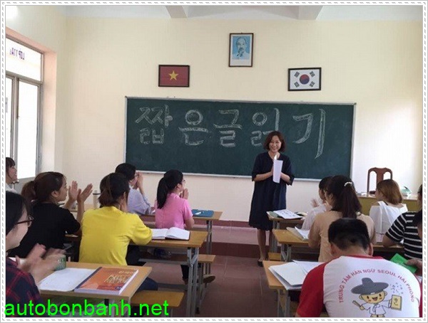 Kho&aacute; học tiếng H&agrave;n c&oacute; số lượng học vi&ecirc;n &iacute;t