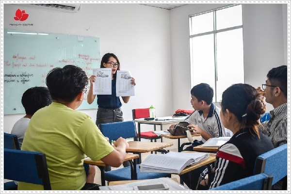 Lớp học tại trung t&acirc;m Phương Nam Education