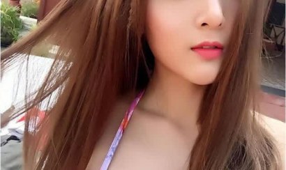 Lilly Luta lộ ảnh nóng gợi cảm khoe vòng 1 