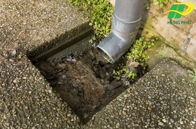 N&ecirc;n nạo v&eacute;t cống định kỳ để tr&aacute;nh bị tắc nghẽn