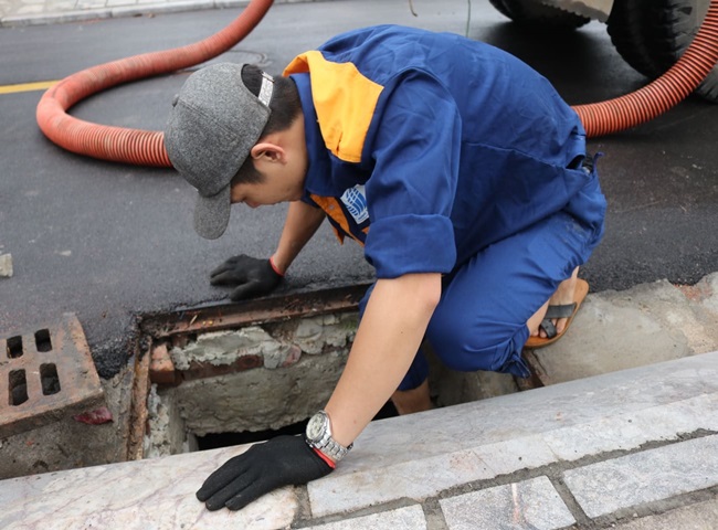 Chuy&ecirc;n vi&ecirc;n giỏi của nạo v&eacute;t hố ga quận G&ograve; Vấp