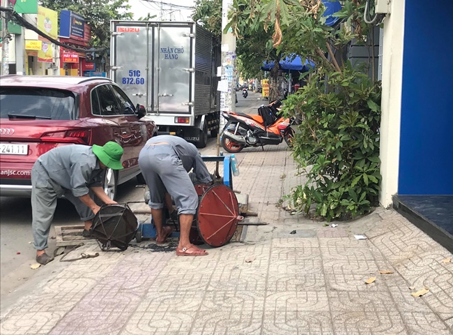 Đơn vị nạo v&eacute;t hố ga